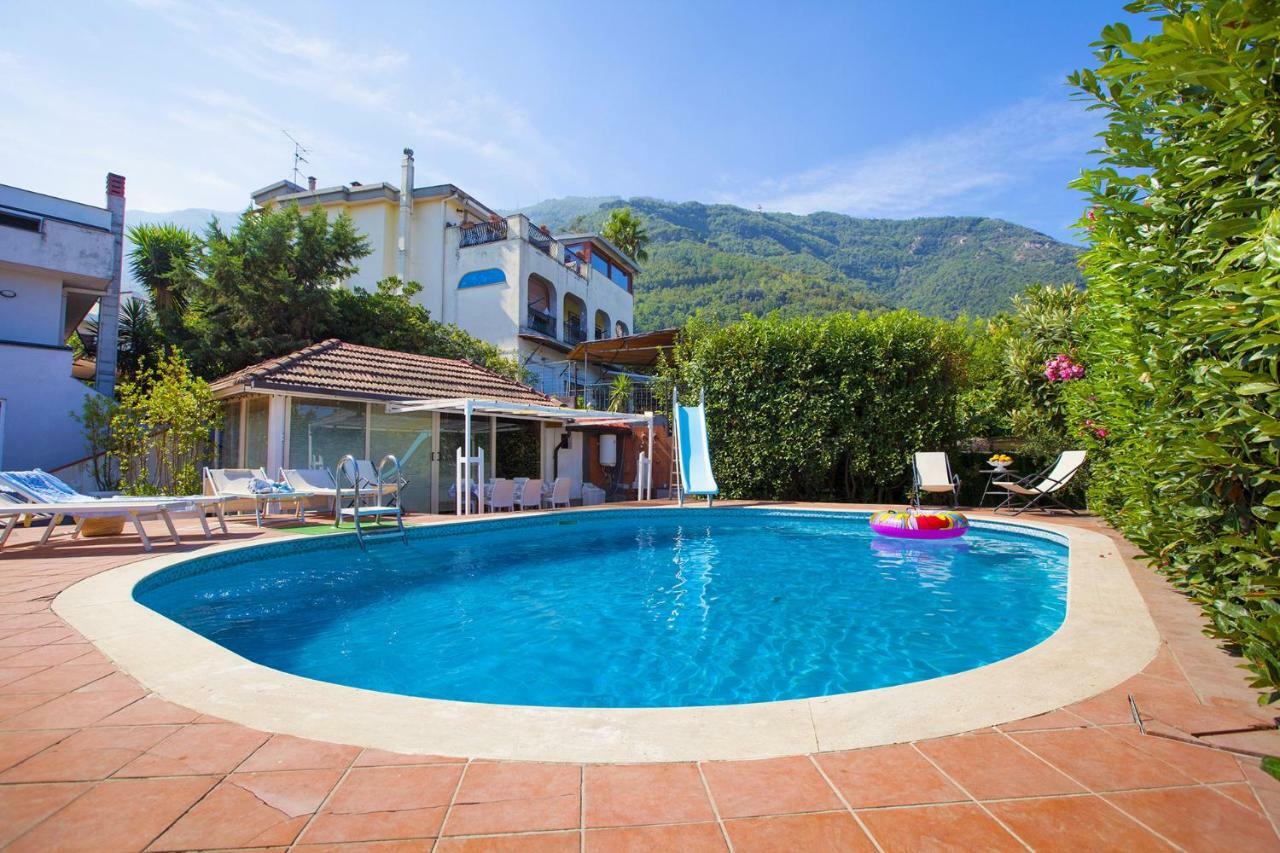 Amore Rentals - Villa Panorama Castellammare di Stabia Exteriör bild